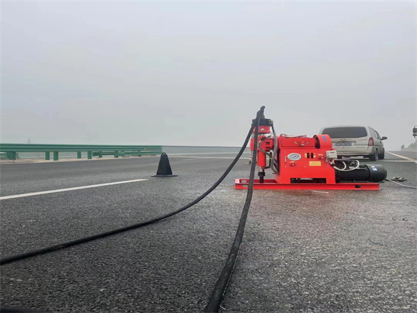 隆德马路路基路面开裂下沉注浆加固灌浆